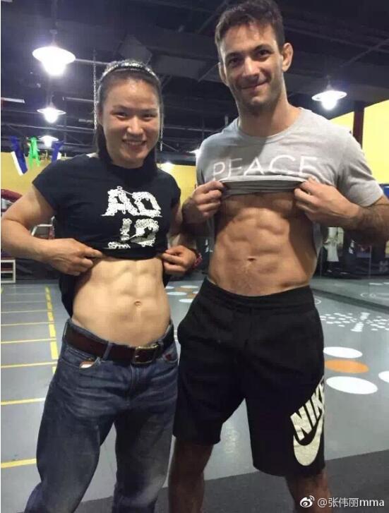 张伟丽为什么叫小胖(大张伟老婆胖)