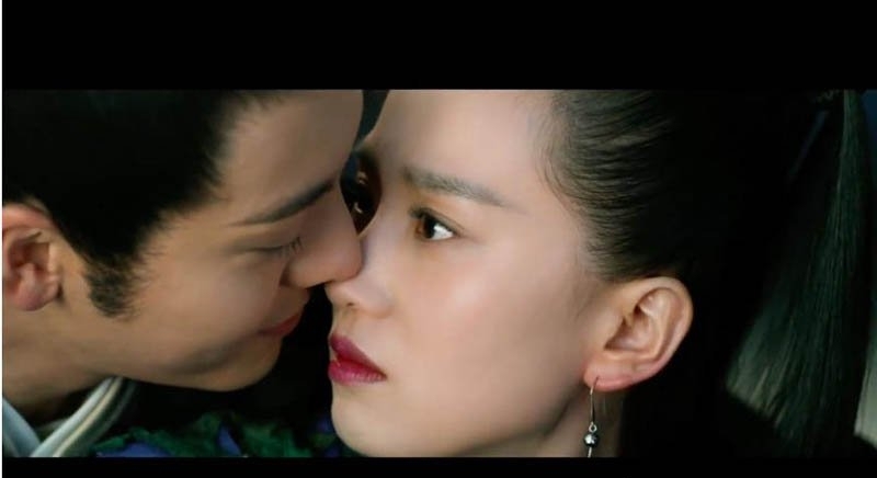 元凌让卿尘离开自己了吗？卿尘已经爱上湛王(元凌和卿尘什么时候在一起)