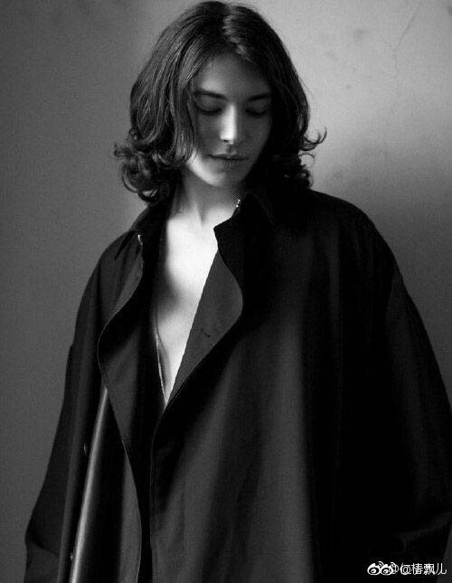 埃兹拉米勒为什么叫鹅仔