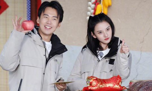 宋祖儿郭麒麟甜蜜撒狗粮