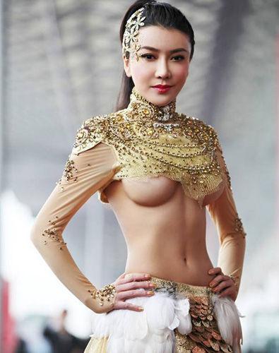 龚玥菲是不是变性人?龚玥菲的老公资料照片