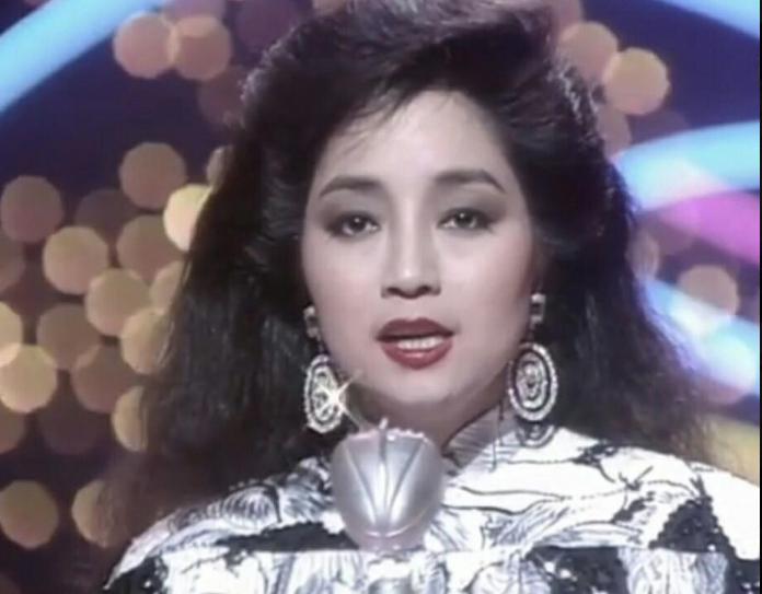 徐小凤在香港的地位高吗(徐小凤为何地位高)