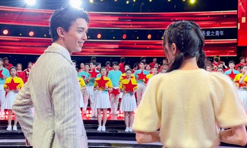 吴磊女朋友是谁(吴磊的女朋友是谁)