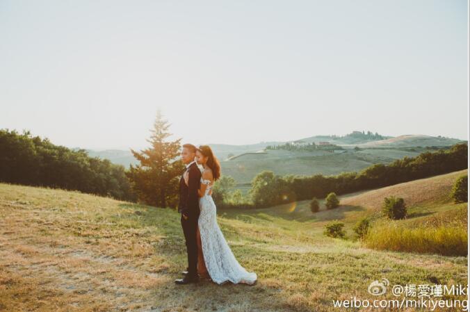 杨爱瑾与伍智恒撞脸对比照(伍智恒和杨爱瑾很像)