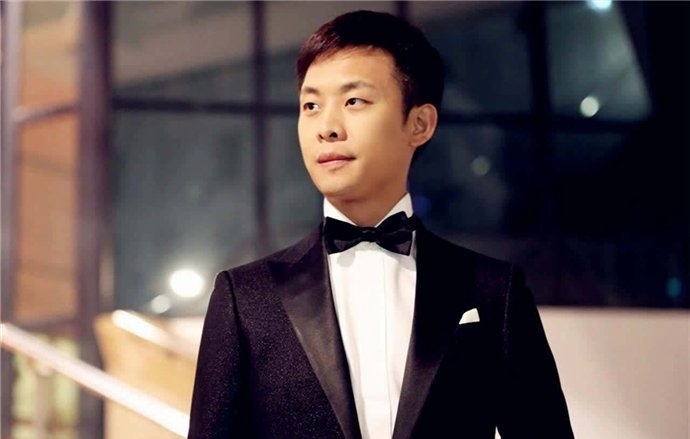 张译老婆离婚立刻嫁他(张译老婆是二婚吗)