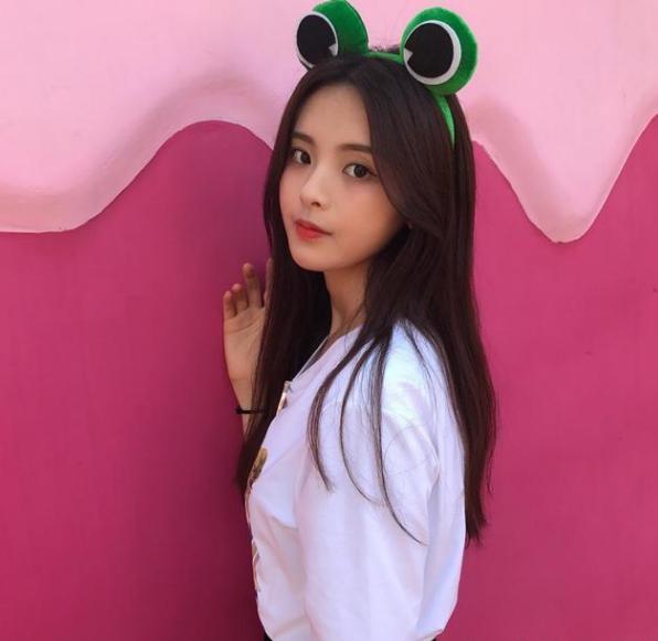 金素慧杨超越对比照片 金素慧杨超越对比照片