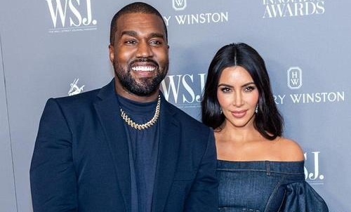 卡戴珊难掩凸点喷血照