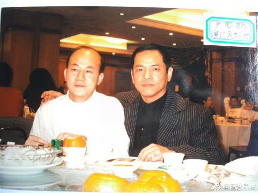 曝光周星驰结婚的记者香港朱皮照片