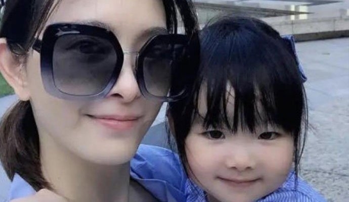 医生曝刘真半瘫痪什么情况