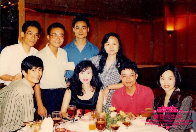 邝(kuang)美云瘫痪了吗为什么坐轮椅