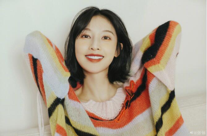 蔡诗芸和张俪长相对比图