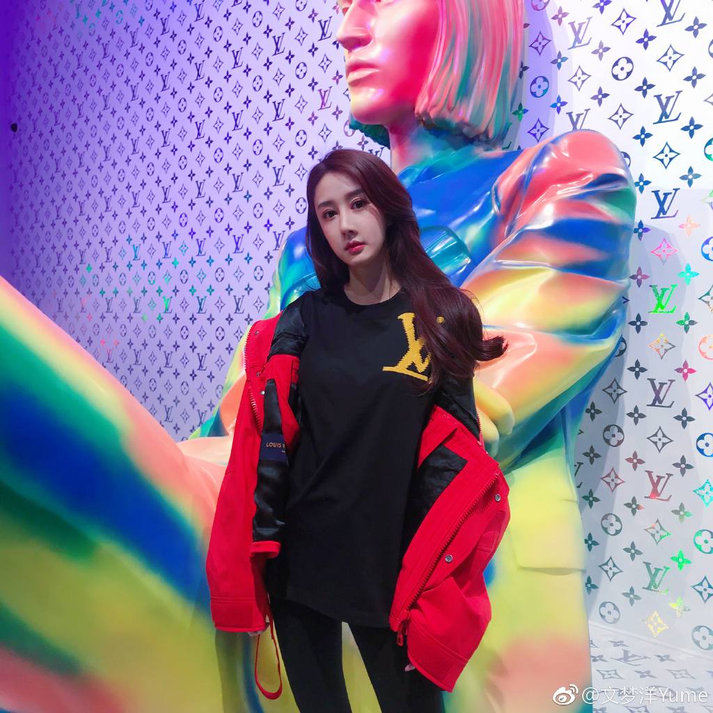 文梦洋耍大牌发脾气是怎么回事