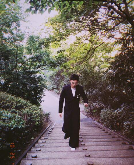 朱亚文是一线还是二线明星(朱亚文在娱乐圈的地位)