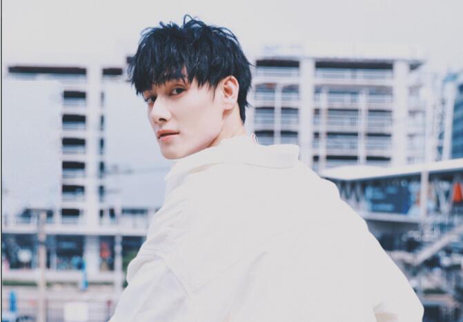 汪卓成为什么叫舅舅、小明、憨憨