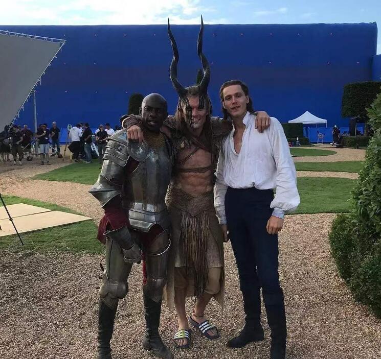 艾德·斯克林和基努里维斯相处过吗