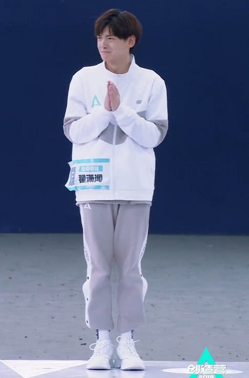 翟潇闻为什么叫人间小苦瓜、小企鹅、翟闻 翟潇闻为什么叫人间小苦瓜、小企鹅、翟闻