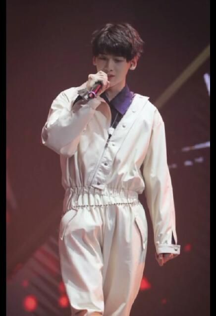 翟潇闻为什么叫人间小苦瓜、小企鹅、翟闻 翟潇闻为什么叫人间小苦瓜、小企鹅、翟闻