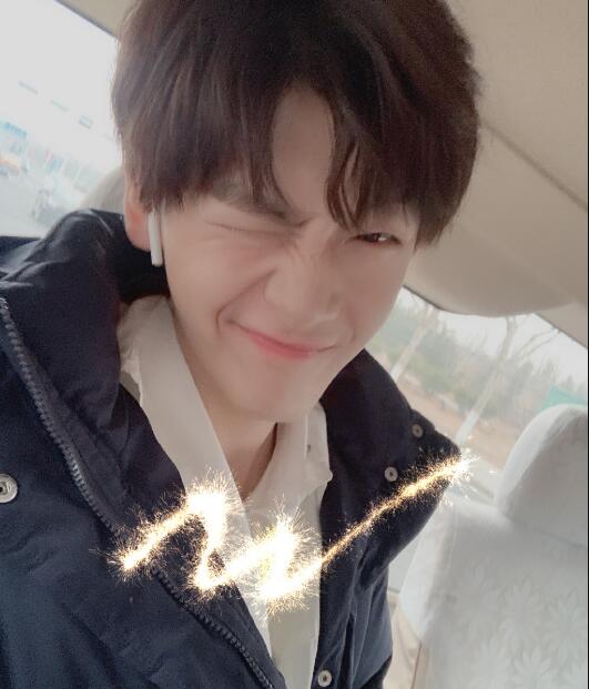 翟潇闻为什么叫人间小苦瓜、小企鹅、翟闻 翟潇闻为什么叫人间小苦瓜、小企鹅、翟闻