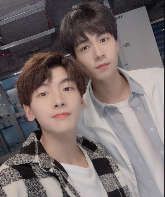 翟潇闻为什么叫人间小苦瓜、小企鹅、翟闻 翟潇闻为什么叫人间小苦瓜、小企鹅、翟闻