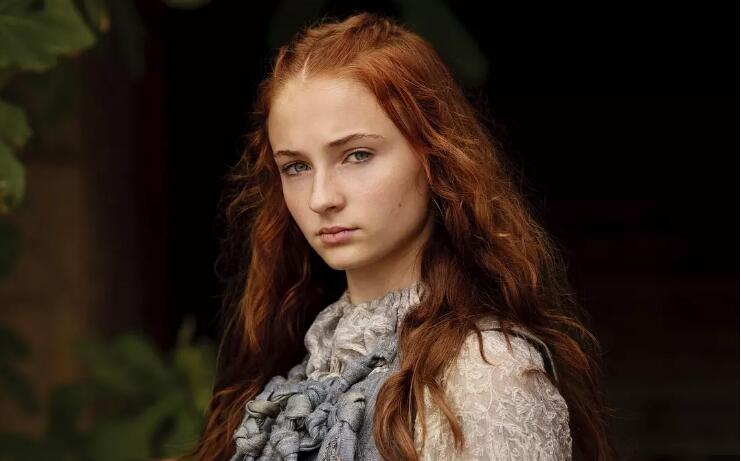 索菲·特纳被叫三傻是因为扮演的珊莎读音像