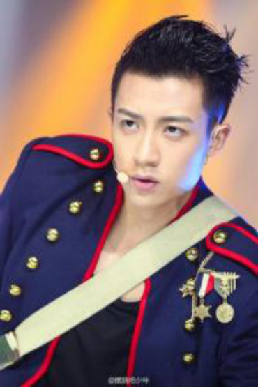 谷嘉诚为什么叫og、龙蛋？谷嘉诚和伍嘉成