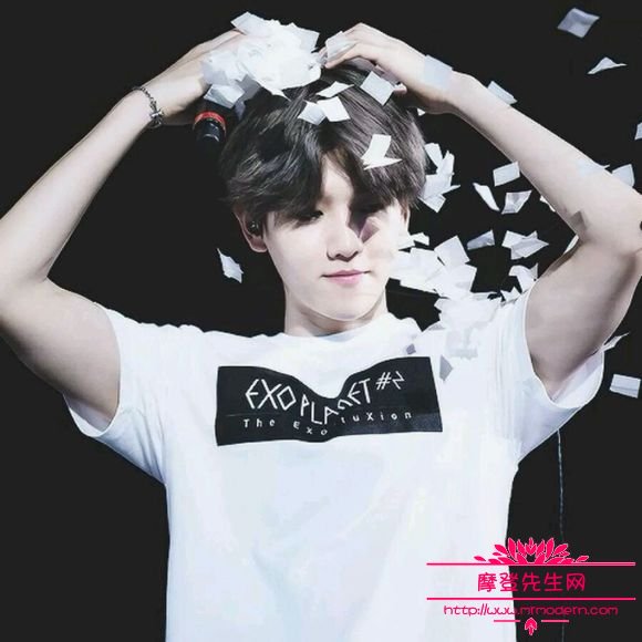 边伯贤为什么叫阿爸？边伯贤有没有整过容站(伯贤整容了吗)