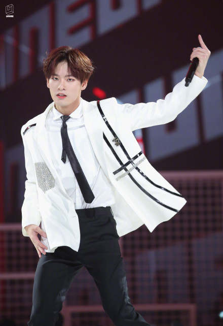 姚明明什么叫呦喵喵、镜头雷达