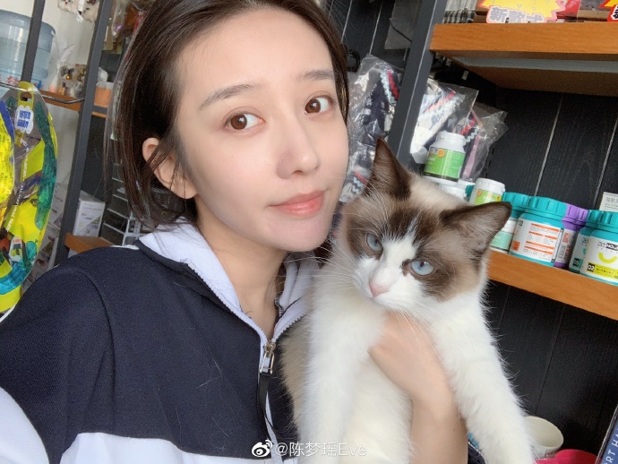 周艺轩女朋友是陈梦瑶(周艺轩是谁) 周艺轩女朋友是陈梦瑶(周艺轩是谁)