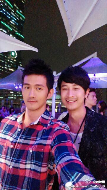 黄怀晨家里很有钱是富二代吗