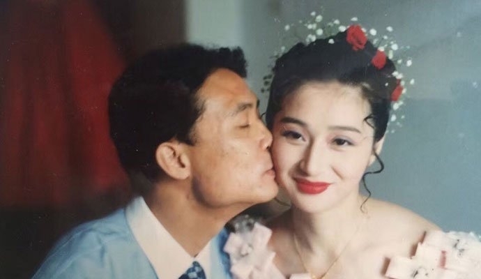 龚婉怡微博晒结婚照是结婚了吗(龚爽结婚视频)