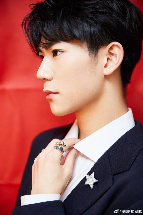 刘家祎和李庚希什么关系是情侣吗(刘家祎喜欢李庚希吗)