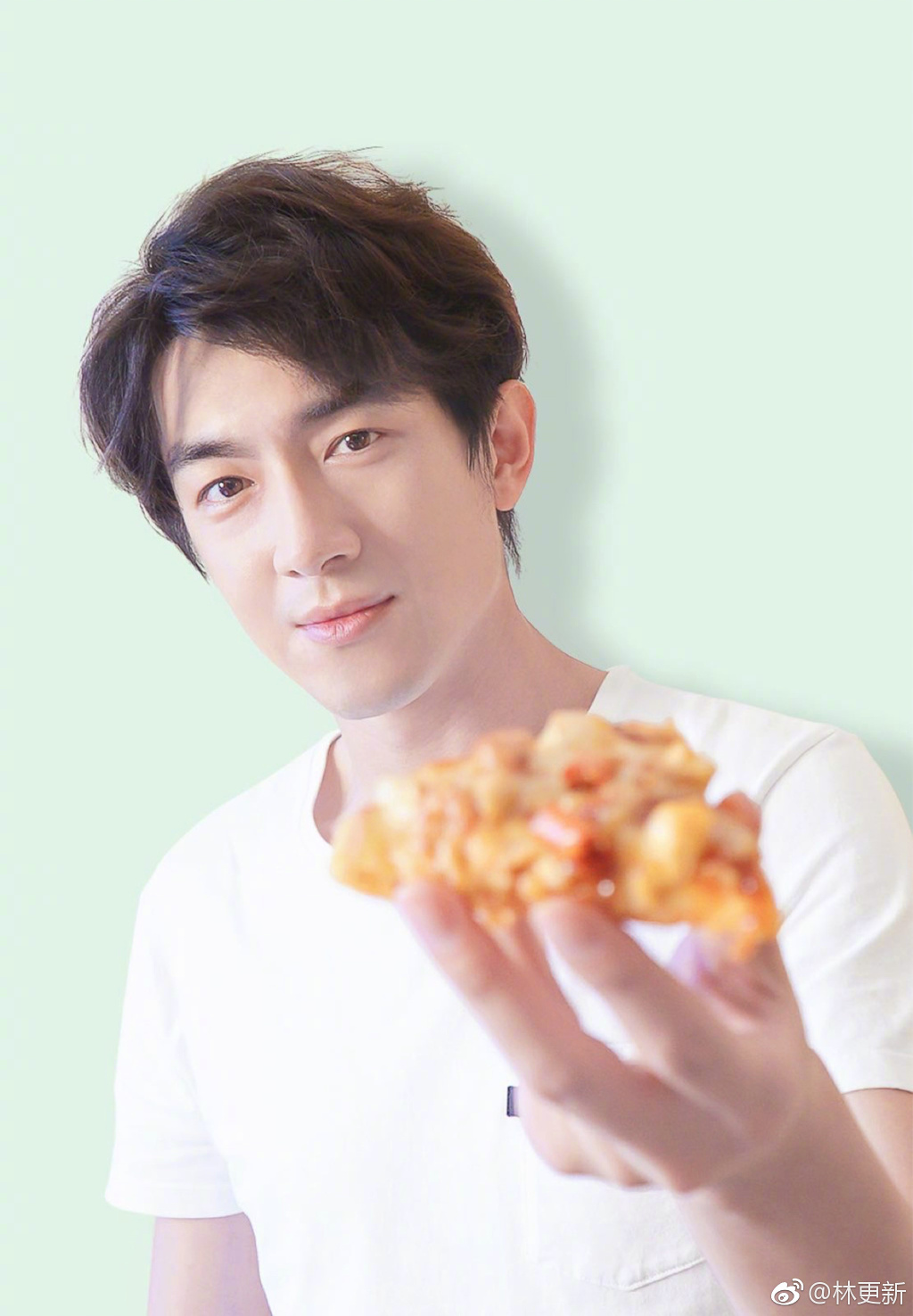 林更新是不是任天野的儿子(林更新谁的儿子)