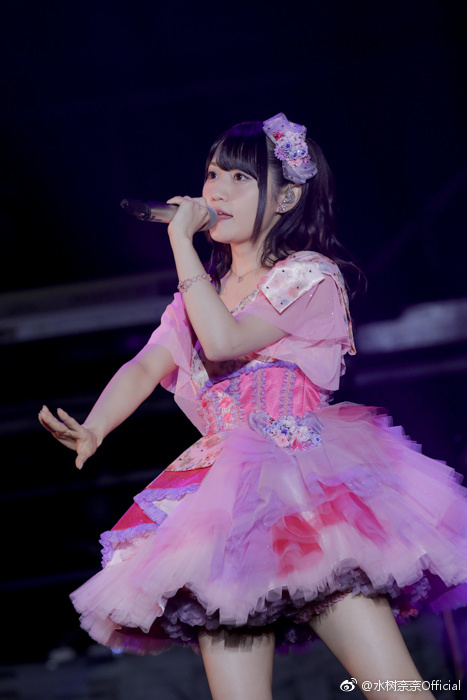 水树奈奈肱二头肌警告照片