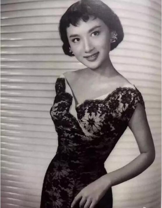 夏梦和林青霞对比谁漂亮(觉得林青霞长得一般呀)