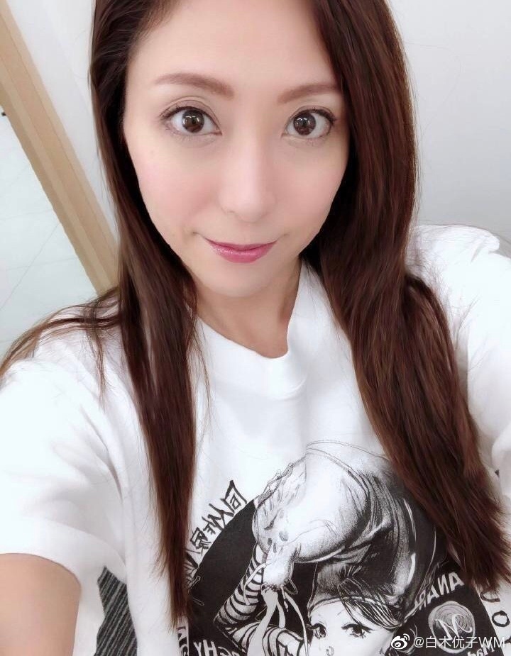 白木优子的新浪微博是自己写的吗(木子文哥01的微博)