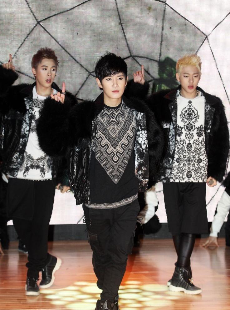 禹智皓zico为什么这么有钱？他的ot事