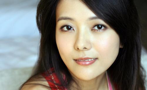 杨乐乐前夫是谁照片(杨乐乐跟前夫几个孩子)