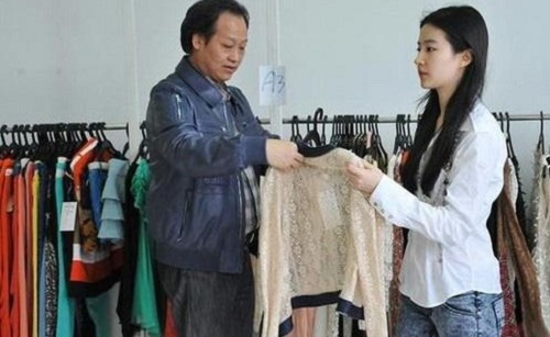 网友偶遇王思聪房祖名聚餐(王思聪与房祖名) 网友偶遇王思聪房祖名聚餐(王思聪与房祖名)