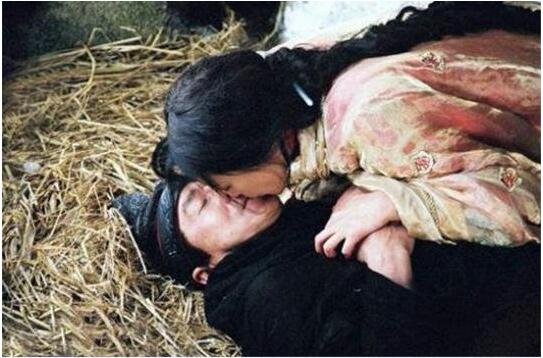 成龙和吴绮莉最后合影照片(成龙前妻吴绮莉后来照片) 成龙和吴绮莉最后合影照片(成龙前妻吴绮莉后来照片)