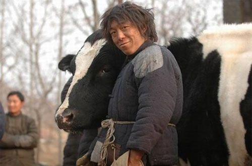 潘斌龙和黄渤对比照片(潘斌龙像黄渤)