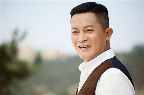 杨志刚说话怎么怪怪的感觉(杨志刚说话是故意的吗)