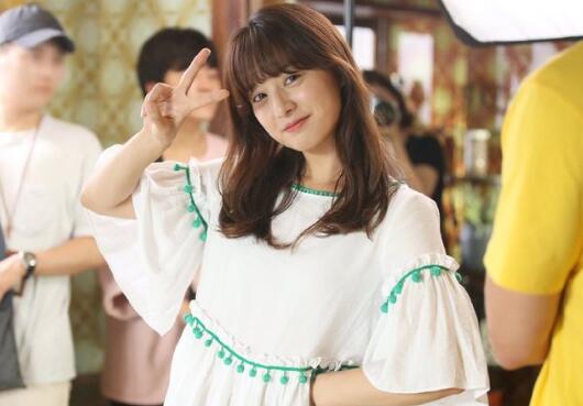 金智媛整容了吗眼睛变化大(金智媛长相评价)