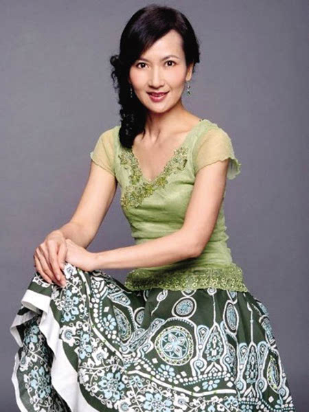 刘德华和关之琳的儿子(关之琳是刘德华女朋友吗)