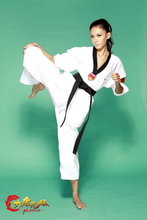 张蓝心男子汉紧身衣照片(真正男子汉张蓝心身材) 张蓝心男子汉紧身衣照片(真正男子汉张蓝心身材)