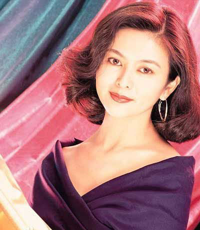 刘德华和关之琳的儿子(关之琳是刘德华女朋友吗)