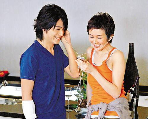 刘德华和关之琳的儿子(关之琳是刘德华女朋友吗)