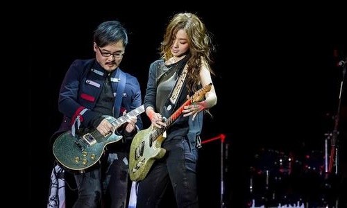 陈绮贞男友妻子坦言不料偶像是丈夫小三(陈绮贞的男朋友)