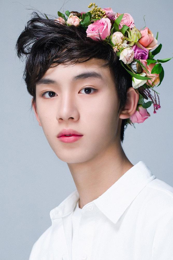 丁程鑫为什么叫小略?丁程鑫的姐姐丁兰馨照 丁程鑫为什么叫小略?丁程鑫的姐姐丁兰馨照