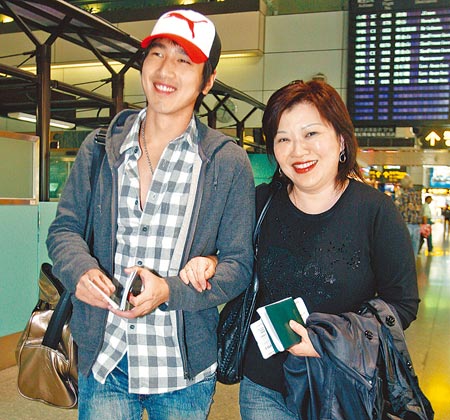 戴一瑜年轻时候的照片