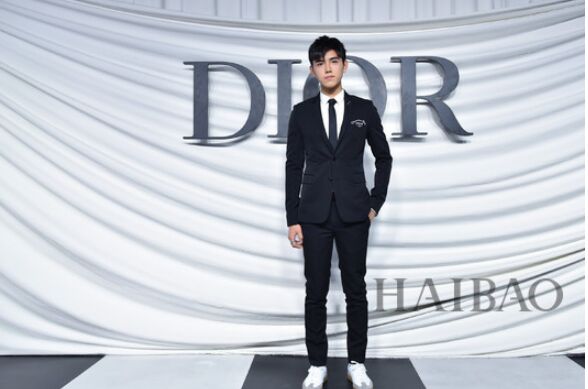 陈飞宇家世背景揭秘(陈飞宇个人资料简介及家世)